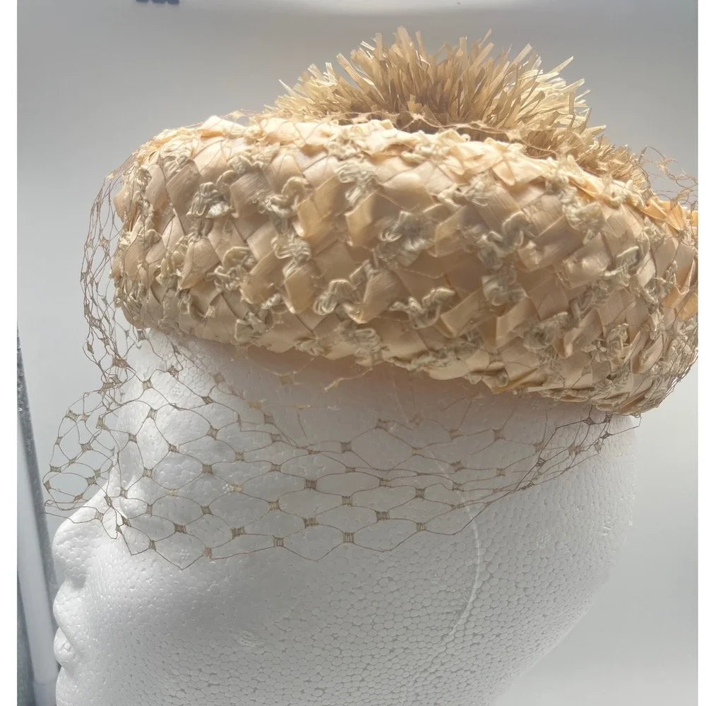 Vintage Cellophane Straw Jean Sutton Pill box Hat Spiky poof on‎ top READ